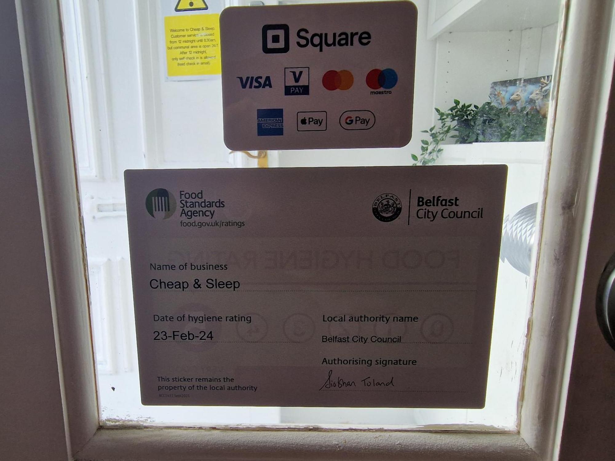 Aunty Katie'S House, Ni Tourist Board Certified & Located On The Main Oldpark Road To Belfast, With Free Continental Breakfast & Free Ultra Fast Sky Internet, Free Sky Sports & Free Sky Cinema, Self-Check In After 10Pm Gmt Hostel Bagian luar foto