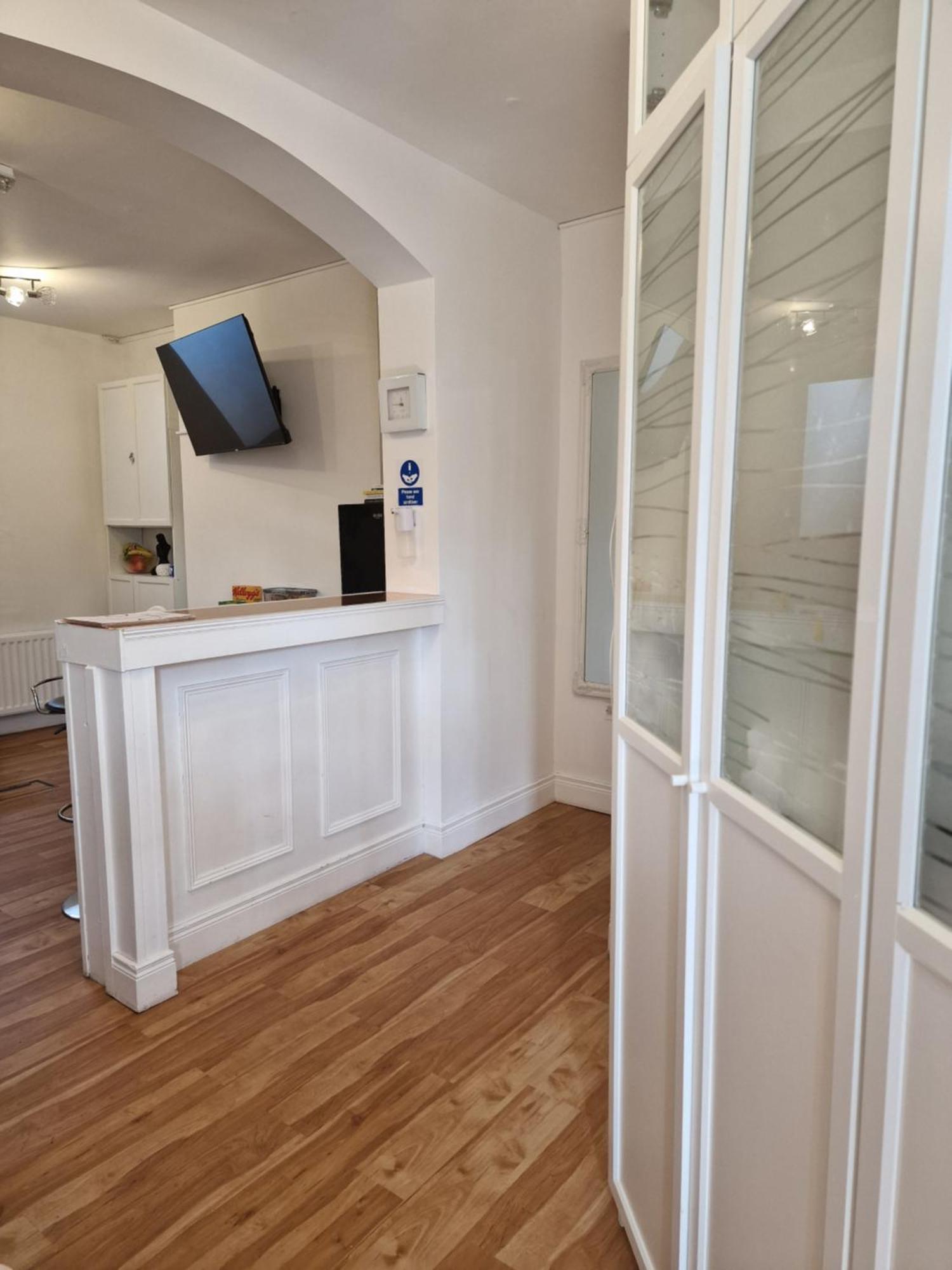Aunty Katie'S House, Ni Tourist Board Certified & Located On The Main Oldpark Road To Belfast, With Free Continental Breakfast & Free Ultra Fast Sky Internet, Free Sky Sports & Free Sky Cinema, Self-Check In After 10Pm Gmt Hostel Bagian luar foto