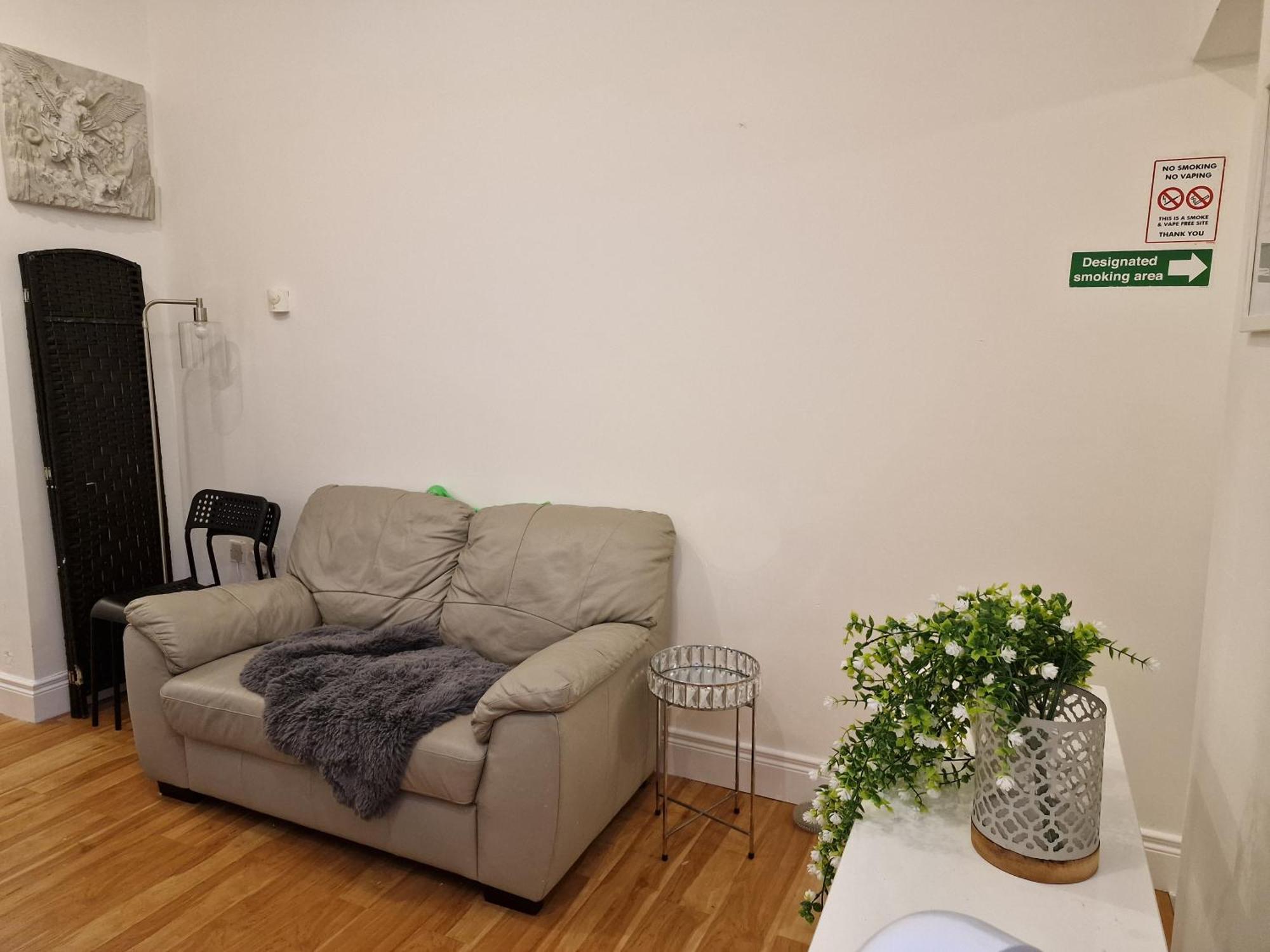 Aunty Katie'S House, Ni Tourist Board Certified & Located On The Main Oldpark Road To Belfast, With Free Continental Breakfast & Free Ultra Fast Sky Internet, Free Sky Sports & Free Sky Cinema, Self-Check In After 10Pm Gmt Hostel Bagian luar foto